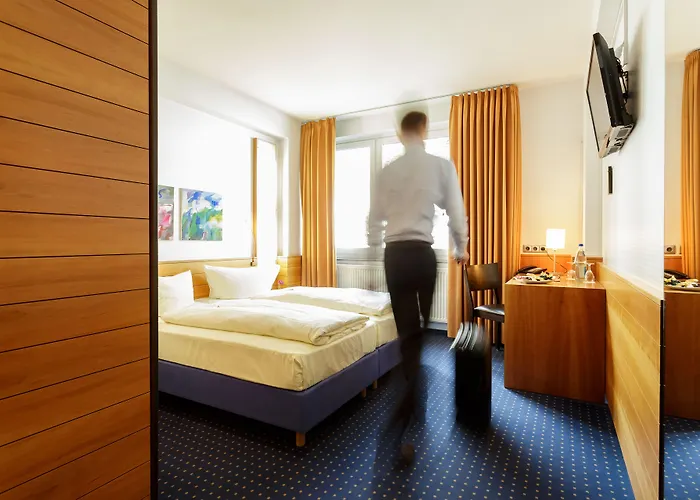 Messehotel Koeln-deutz Hotel 3*