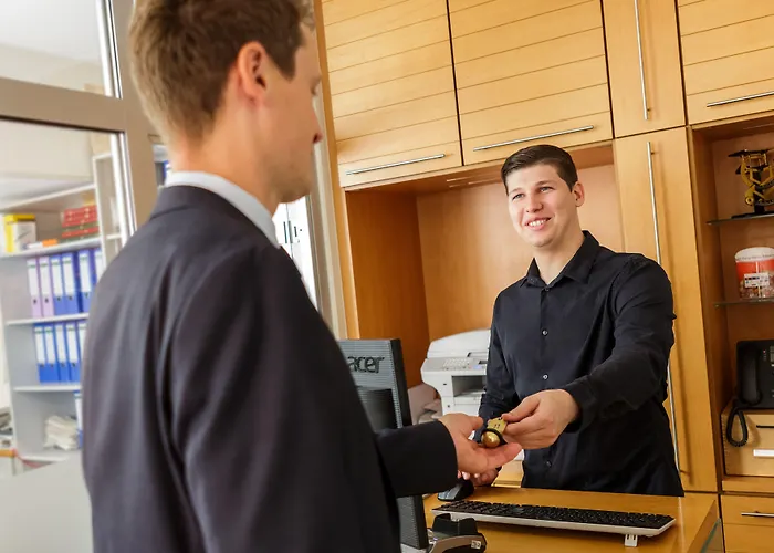 Messehotel Koeln-deutz 3*