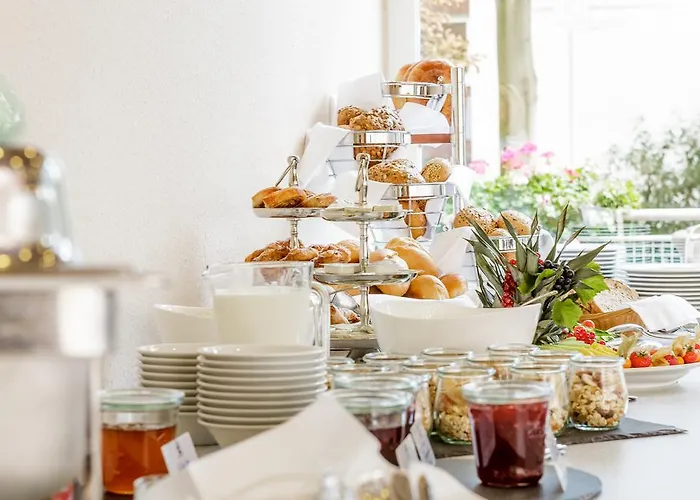 Messehotel Koeln-deutz Hotel 3*