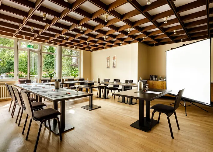 Messehotel Koeln-deutz Hotel 3*