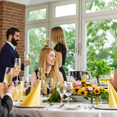 Messehotel Koeln-deutz Кёльн