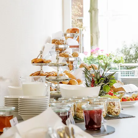 Отель Messehotel Koeln-deutz