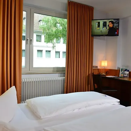 Отель Messehotel Koeln-deutz